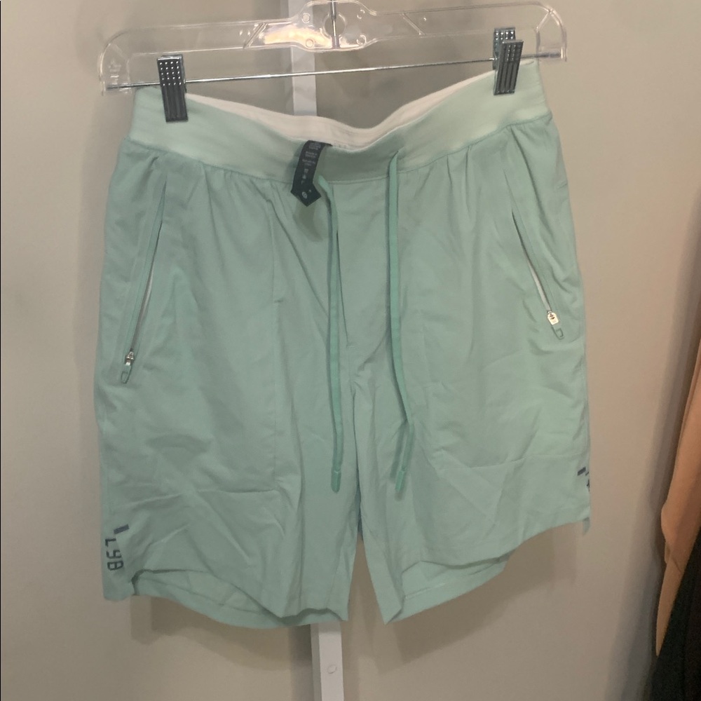 Lululemon License to Train Short 5" Linerless - Resale Small - Picture 4 of 5